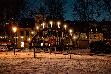 Schwibbogen auf dem Marktplatz in Scheibenberg