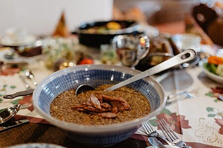 Linsensuppe im Bunten Haus Seiffen