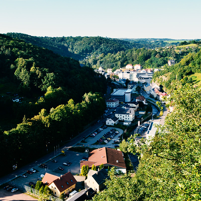 Blick auf die Uhrenstadt Glashütte im Erzgebirge.
