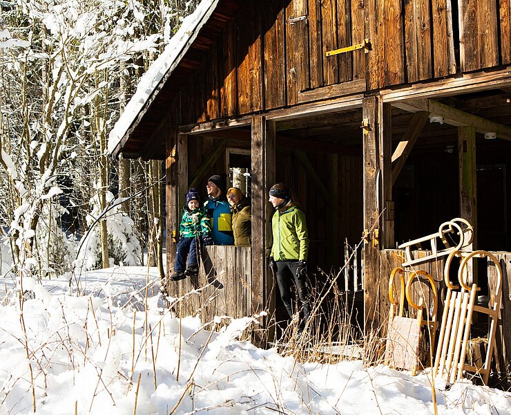 Winterwandern im Erzgebirge ( Studio2media)