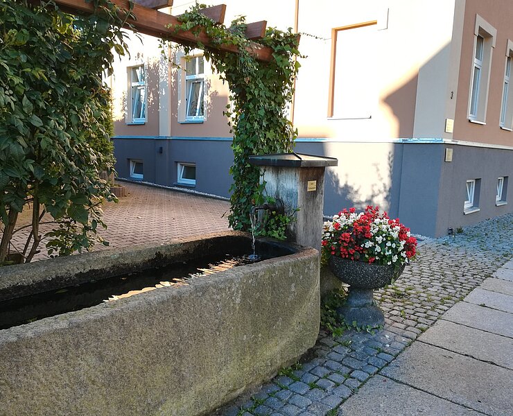 Brunnen, Alte Schulstraße ()