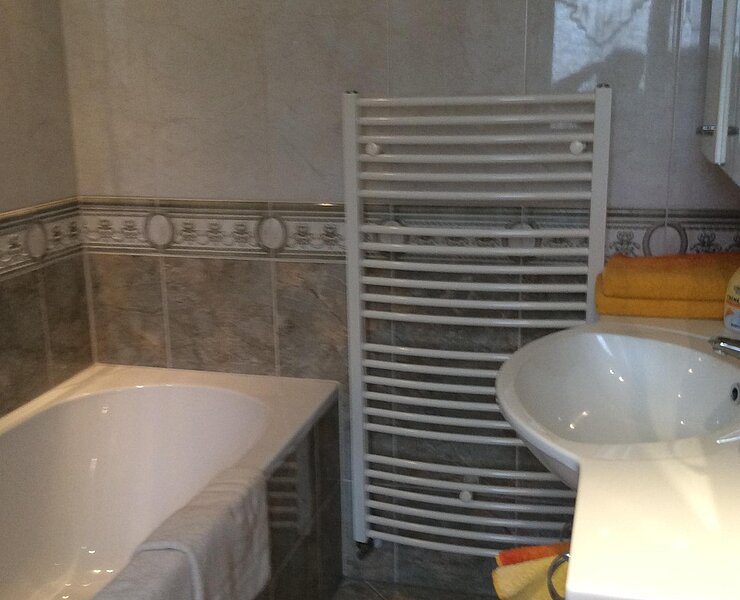 Treffi's Ferienwohnung: Badezimmer (Undine Treffkorn)