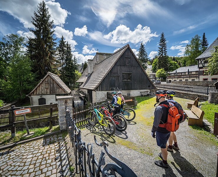 Radfahren und Welterbe entdecken - Historisches Hammerwerk "Frohnauer Hammer" in Annaberg-Buchholz (Tourismusverband Erzgebirge e.V.)