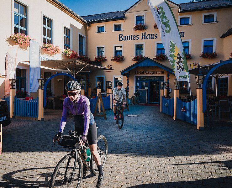 Buntes Haus Seiffen-radfreundliche Unterkunft (Tourismusverband Erzgebirge e.V. /Dan Zoubek)