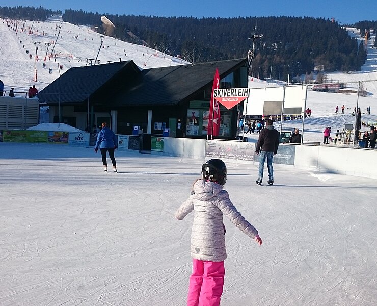 Eis- & Sportarena Oberwiesenthal (©Fichtelberg Schwebebahn Kurort Oberwiesenthal) (FSB Othal GmbH)