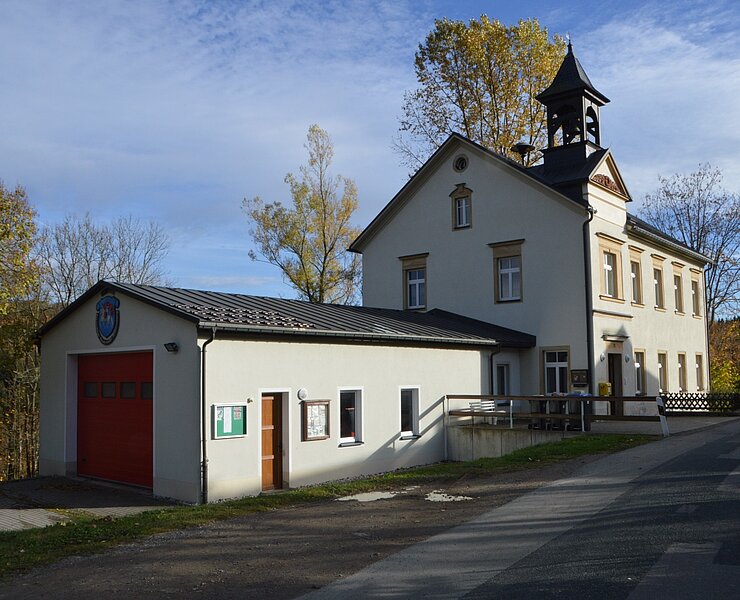 Feuerwehr und Alte Schule in Rittersberg ()