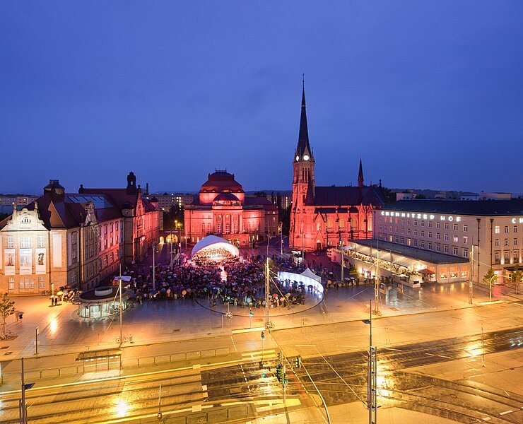 Theaterplatz und Opernhaus (Katrin Moraske)