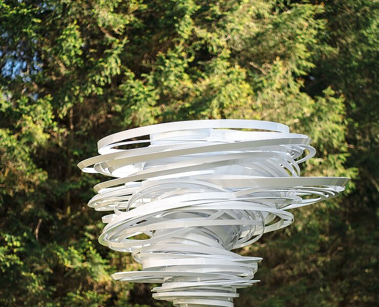 © Alice Aycock, Twister Again, 2022; Courtesy: Galerie Thomas Schulte (Ernesto Uhlmann)