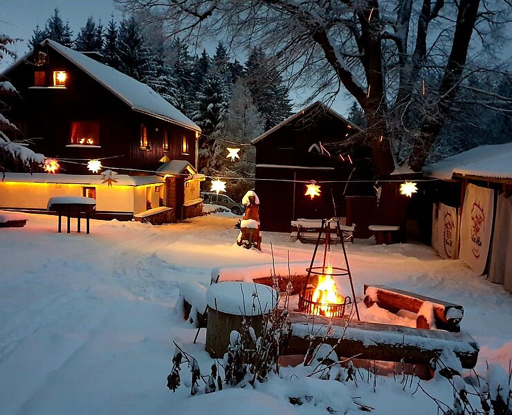 hutzenAlm im Winter ()