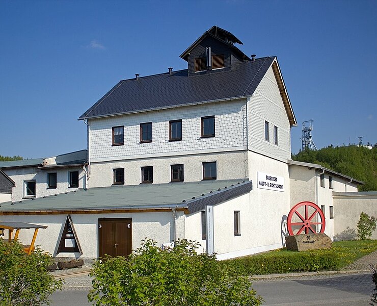 Bergbaulandschaft Ehrenfriedersdorf - Schachthaus Sauberger Haupt- und Richtschacht (J. Kugler)