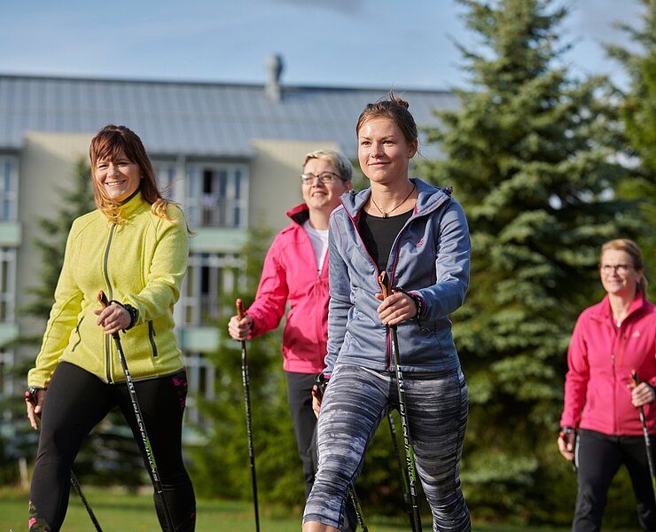 Johannesbad Fachklinik & Gesundheitszentrum Raupennest Altenberg, Nordic Walking (Johannesbad Fachklinik & Gesundheitszentrum Raupennest Altenberg)