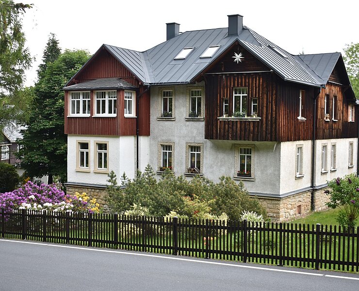 Haus Waldesheim ()