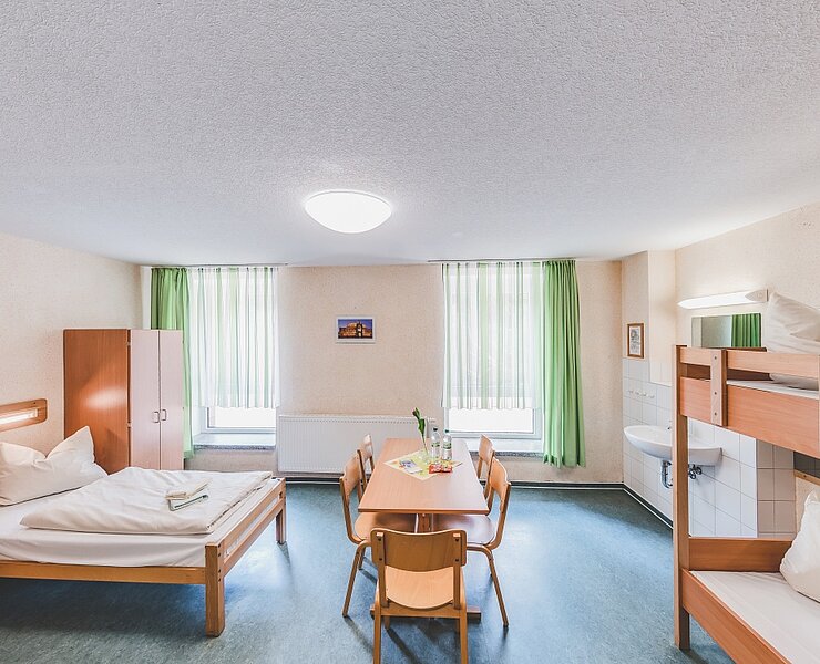 Mehrbettzimmer der Jugendherberge Hormersdorf (DJH Redaktion)