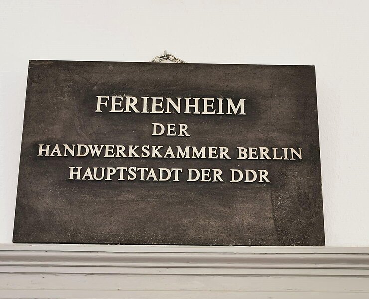 Ferienheim ()