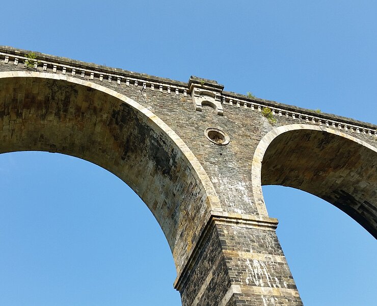 Unterm Hetzdorfer Viadukt (Doreen Fiebig)
