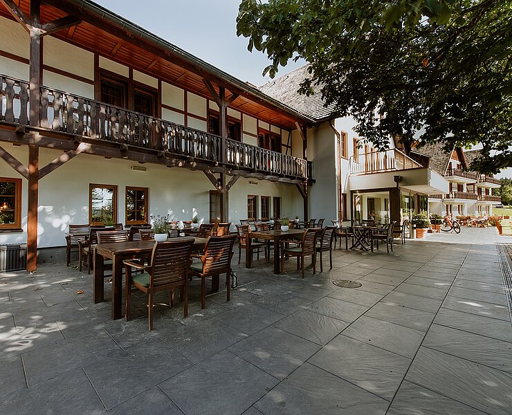 Waldhotel Kreuztanne Biergarten (Hilde Lenaerts)