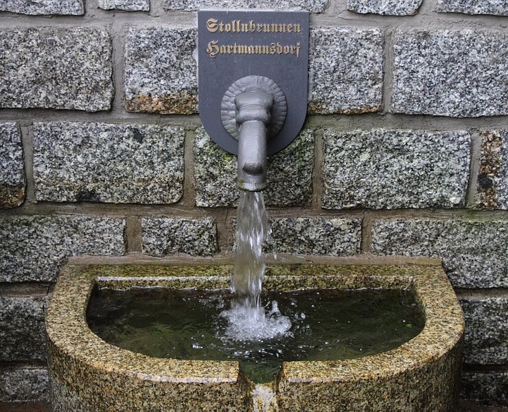 Stollnbrunnen Hartmannsdorf Kneippanlage Foto: Klaus Rettke (Christfried Nicolaus, Hartmannsdorf)