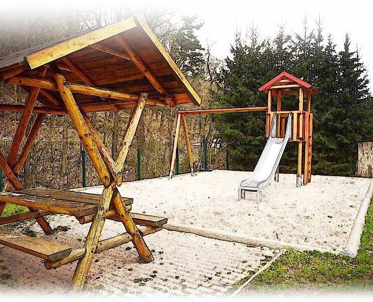 Spielplatz am Teichhaus Burkhardtsdorf ()