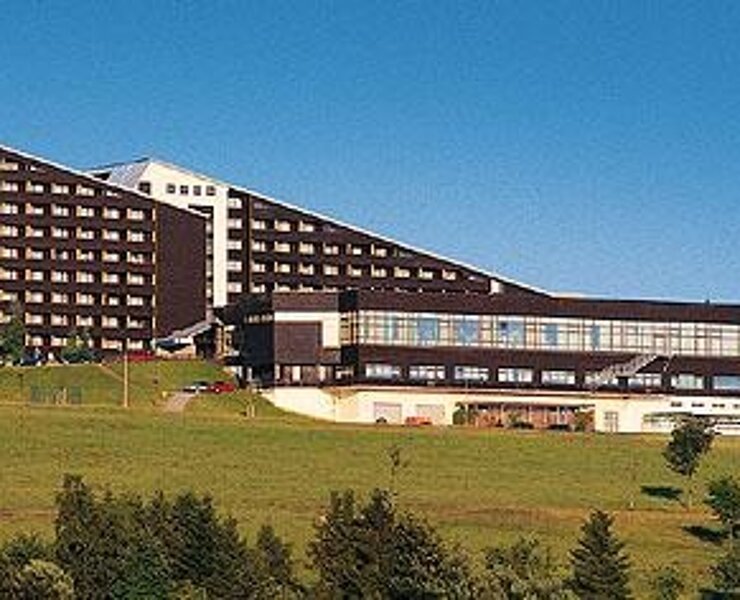 Hotel ()