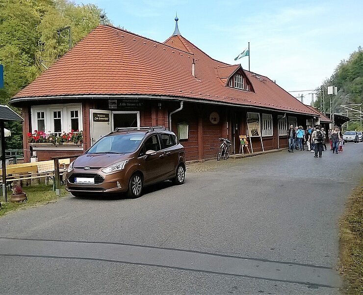 Wanderrast "Zum Hemmschuh" am Bahnhof Edle Krone (Gunter Fichte)
