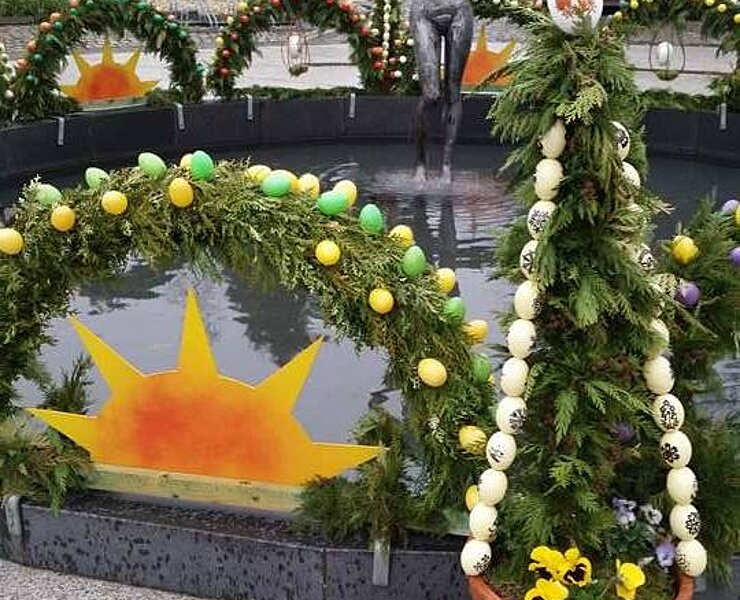 Osterbrunnen im Kurgebiet Bad Schlema (Claudia Curth)