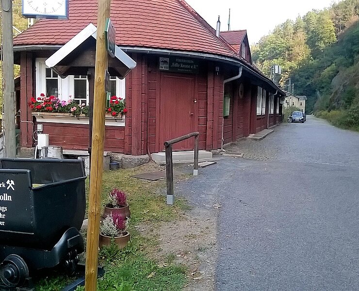 offener Bahnhof zur Einkehr auf Anfrage (Gunter Fichte)