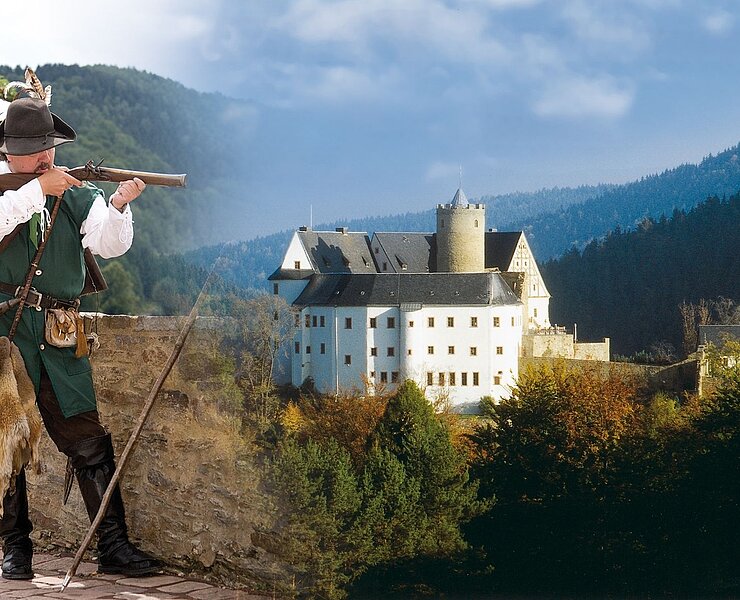 Burg Scharfenstein mit Karl Stülpner ()