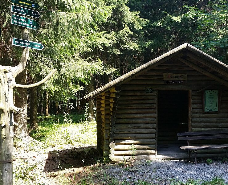 Schutzhütte Bäreneck am Bärenfangweg Oberwiesenthal (Birgit Knöbel)