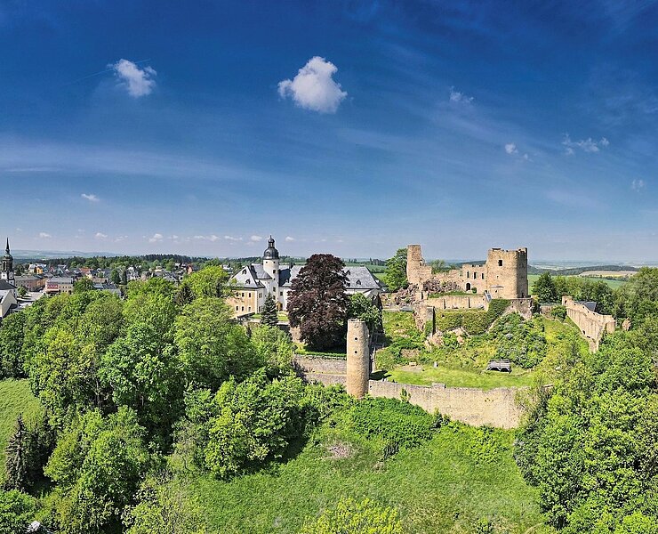 Stadt Frauenstein mit Burgruine (Jürgen Amann)