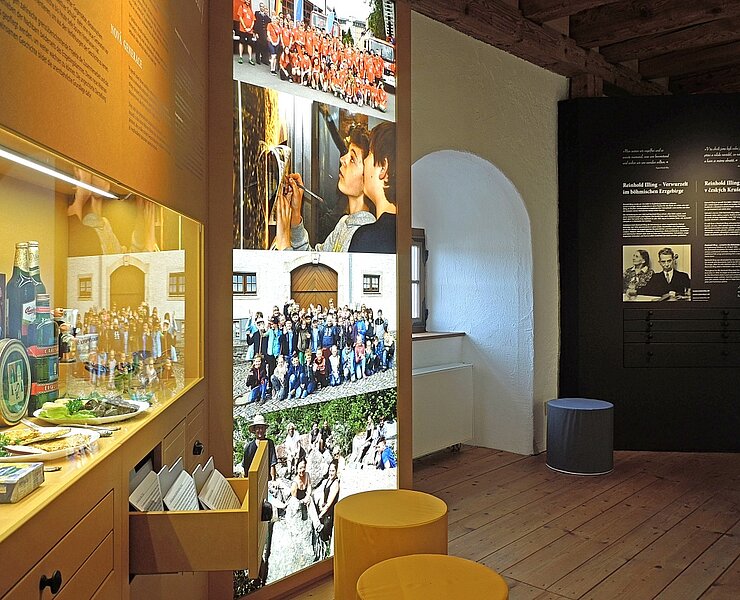 Im Ausstellungsbereich „Deutsche und Tschechen“ wird das wechselvolle nachbarschaftliche Verhältnis zwischen beiden Ländern und die bewegende politische Geschichte des 20. Jahrhunderts beleuchtet. (Uwe Meinhold )