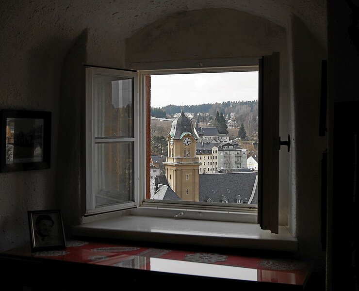 Turmmuseum Geyer - Blick aufs Rathaus (Ralf Bechmann)