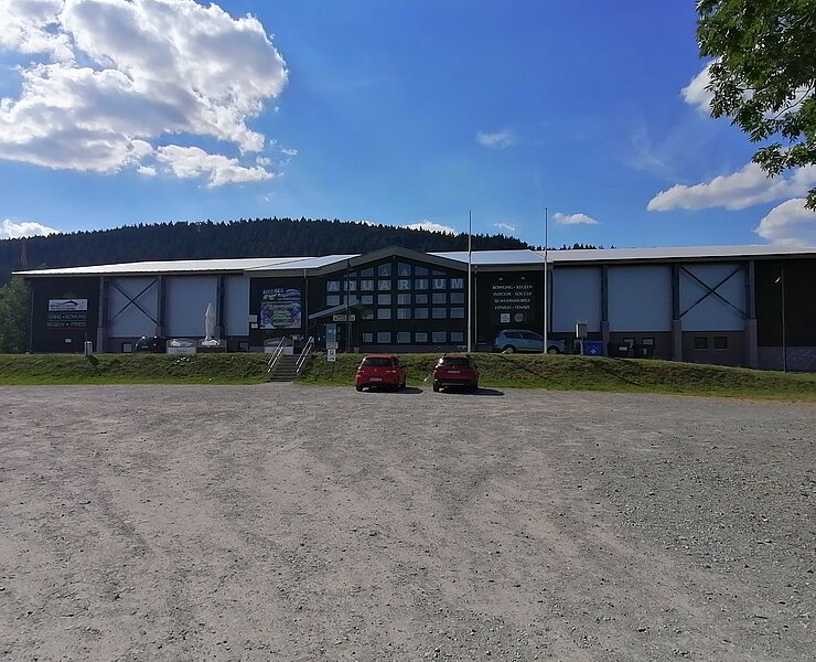 Tennishalle (Steve Görner)