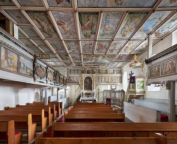 Innenraum mit Blick zum Altar (Peter Eberts)