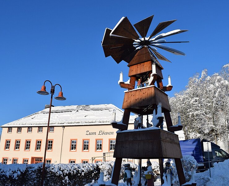 Ortspyramide Homersdorf (Vanessa Schüppel)