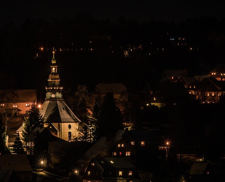 Kirche nachts (Nico Schimmelpfennig)