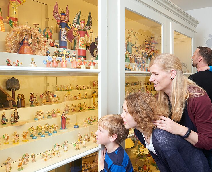 Musterschrank (Juliane Mostertz)