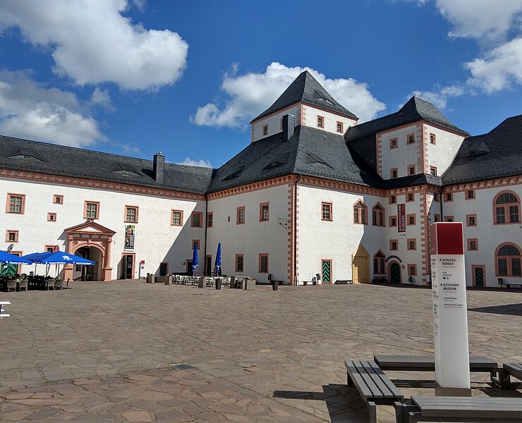 Schloss Augustusburg ()