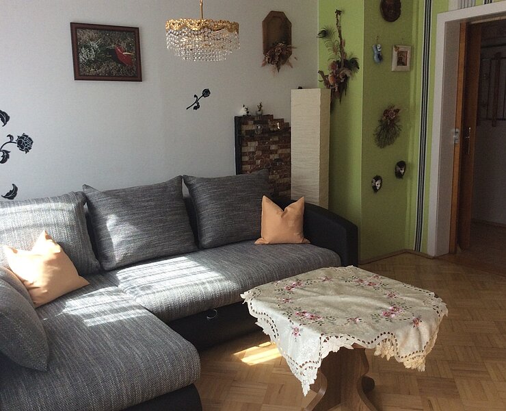 Treffi's Ferienwohnung: Wohn-Schlafzimmer (Undine Treffkorn)