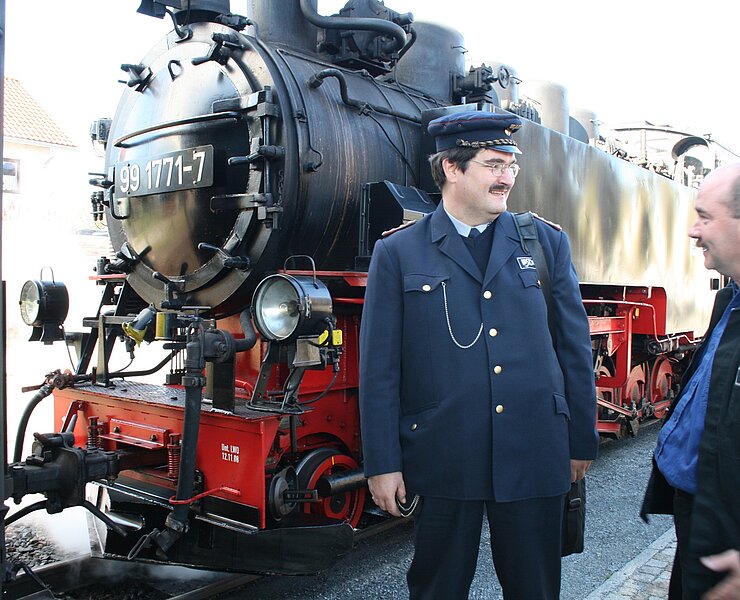 Die Eisenbahner der Weißeritztalbahn sind mit Leib und Seele dabei. (SDG Sächsische Dampfeisenbahngesellschaft mbH)