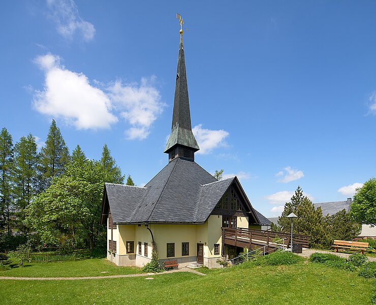 Außenansicht der Kirche (Peter Eberts)