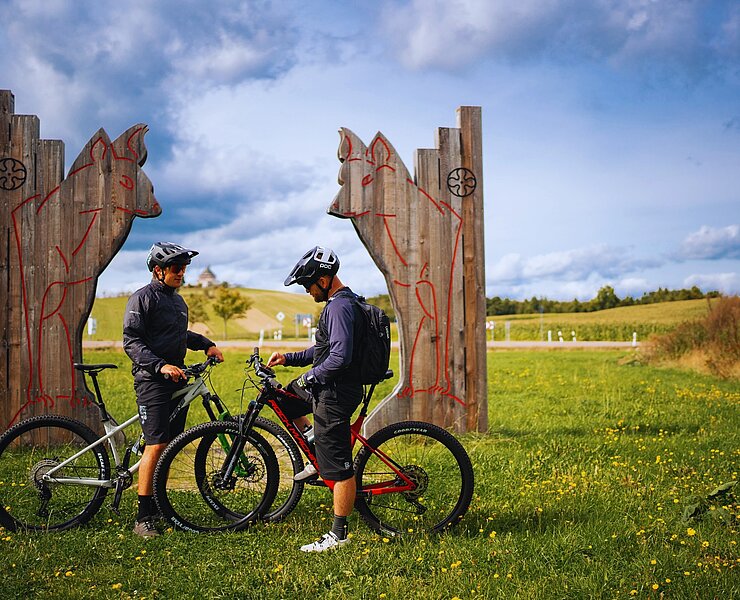 BLOCKLINE Portal Fuchs Neuhausen (Tourismusverband Erzgebirge e.V./ ©Po_trailech_pres_hory)