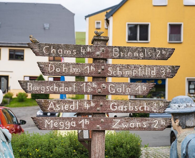 Mundart-Wegweiser in Auerbach (Patrick Eichler)