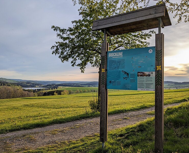 Blockline Standort mit Ausblick auf Talsperre Rauschenbach (Katja Bieber)