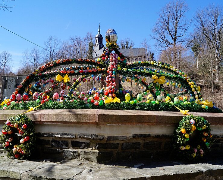 Osterbrunnen Gornsdorf (1) (Corinna Bergelt)