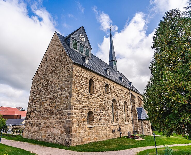 Ev.-Luth. St.-Michaelis-Kirche in Hirschfeld ()