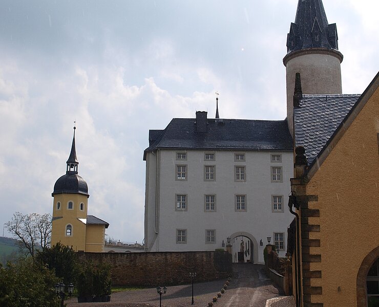 Auffahrt zum Schloß Purschenstein (Matthias Drechsel)