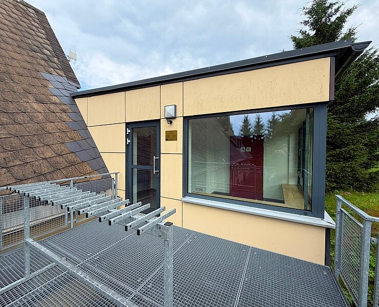 Eingang Loipen- und Trailcenter ()