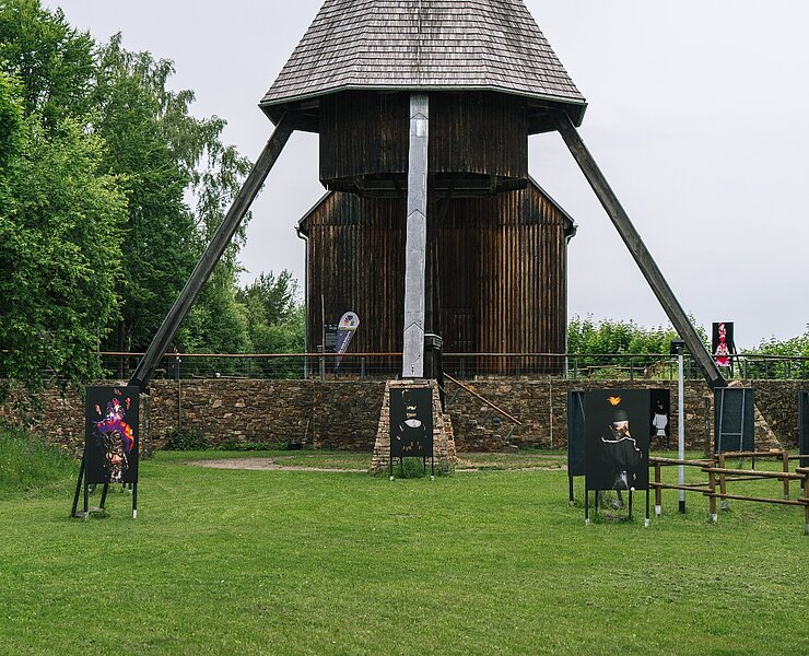 Corina Gertz, Das abgewandte Portrait (Ausstellungsansicht), 2023; Courtesy: Corina Gertz; © VG Bild-Kunst, Bonn 2025; (Johannes Richter)