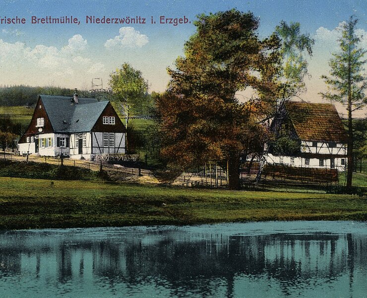 Links das Gasthaus "Jägerhaus", rechts das Wohnhaus der ehem. Haselmühle. (Stadt Zwönitz)