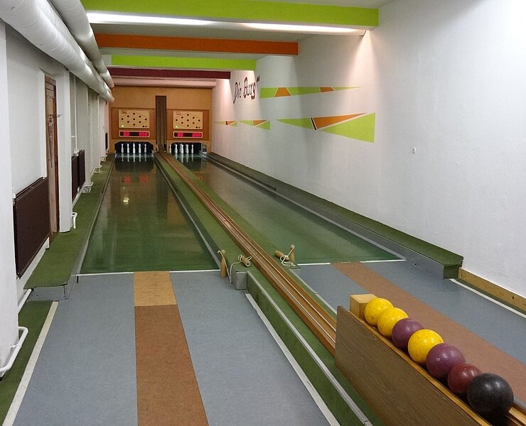 Kegelbahn in "Der Burg" ()
